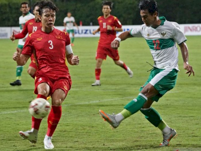 Piala AFF 2020: Indonesia versus Vietnam Imbang, Nadeo Argawinata Penyelamat Gawang
