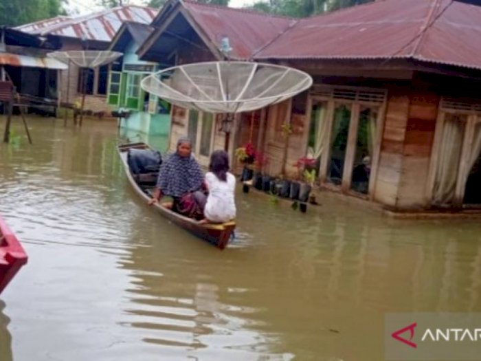 Sungai Batang Toru Tapsel Meluap, Sebagian Warga Terpaksa Mengungsi