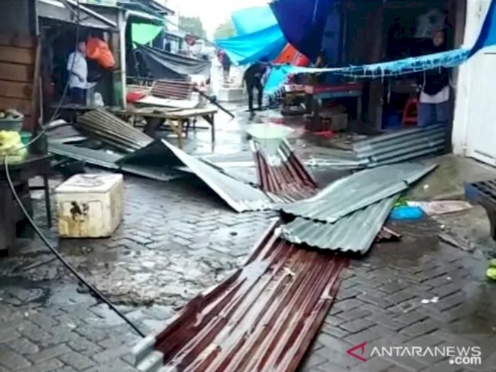 Sebanyak 299 Rumah Warga di Makassar Rusak Diterjang Angin Puting Beliung