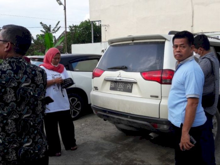 Kaca Mobil Kades Dijebol Maling, Rp240 Juta Uang Dana Desa Karyajadi Batang Serangan Raib 