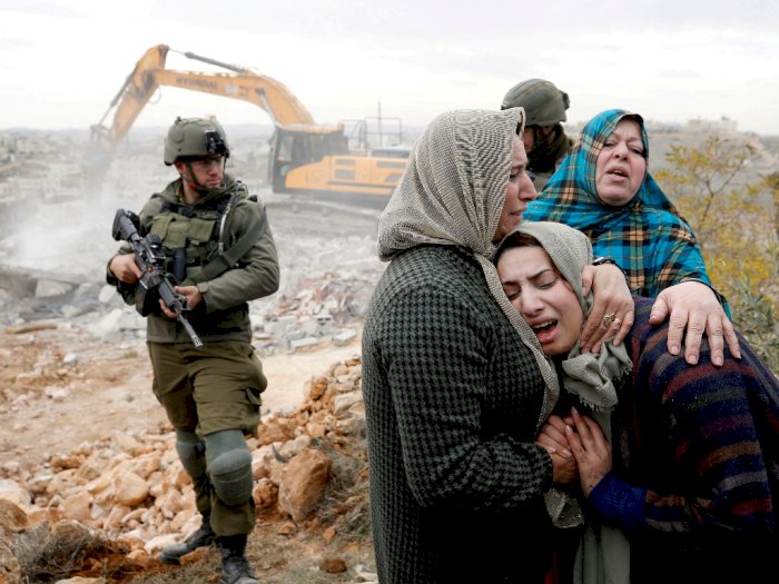 Pasukan Israel Hancurkan Konstruksi Rumah Palestina di Hebron, Ini Foto-fotonya