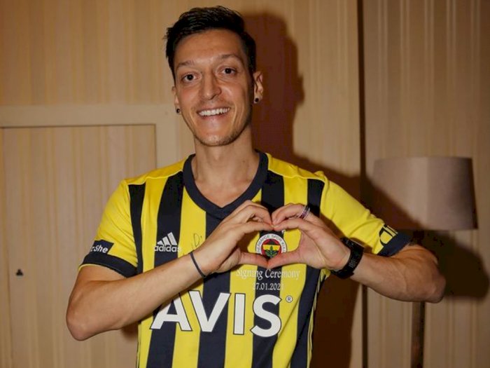 Media Turki Rumorkan RANS Cilegon FC Rekrut Mesut Ozil