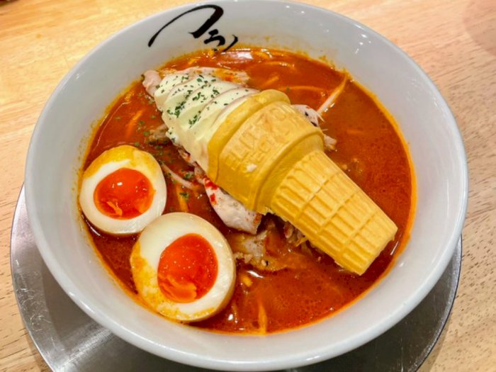 Unik! Restoran Jepang Ini Sajikan Ramen dengan Toping Es Krim