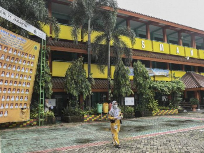 35 Siswa Dites Pasca Ada Temuan Covid-19, Kepsek SMAN 71 Jakarta: Hasilnya Negatif