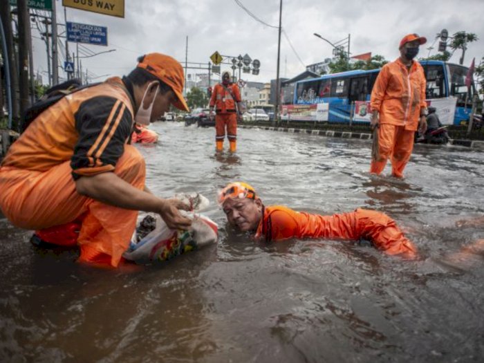Banjir Jakarta Belum Surut 6 Jam Tak Sesuai Target Anies, Wagub DKI Angkat Bicara