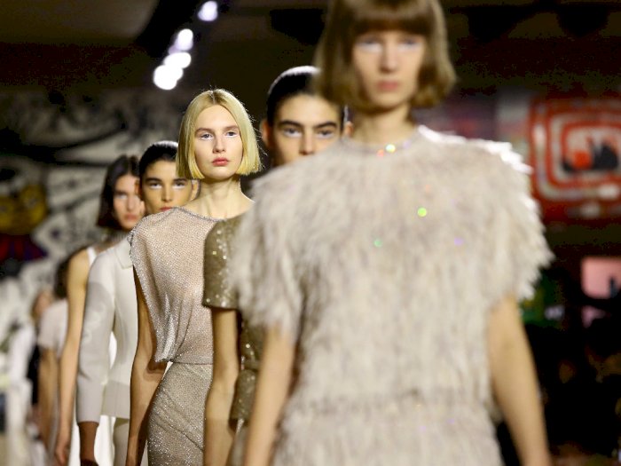 Pertunjukan 'Haute Couture' Dior Musim Ini Terpikat pada Seni India
