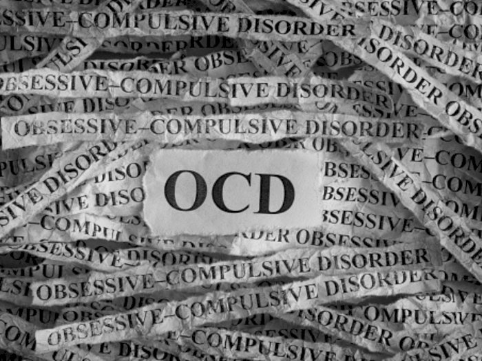   Diidap Aliando Syarief, Begini Tips Tetap Bahagia Meski OCD