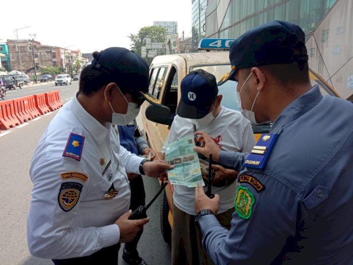 Uji Kelayakan Angkutan Umum, Dishub Medan Lakukan Razia Gabungan bersama TNI & Polri 