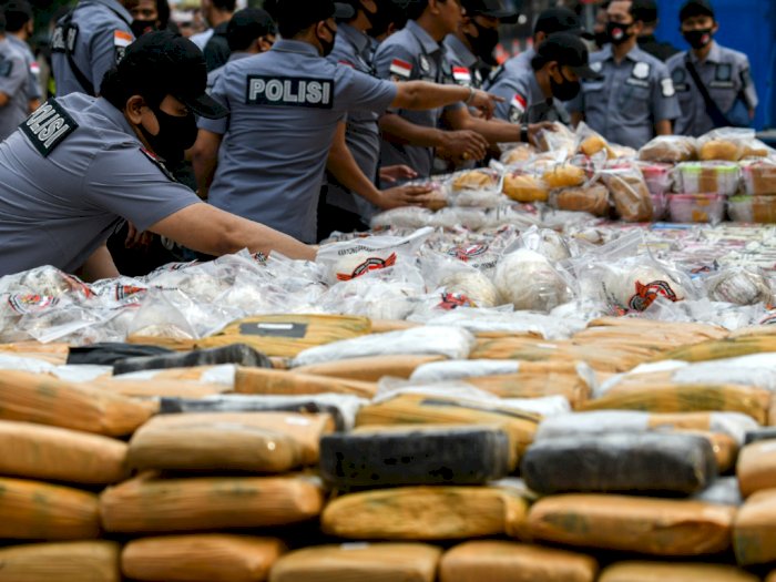 3 Pengedar Narkoba Wilayah Bekasi dan Bogor Ditangkap, 31 Kg Ganja Disita Polisi