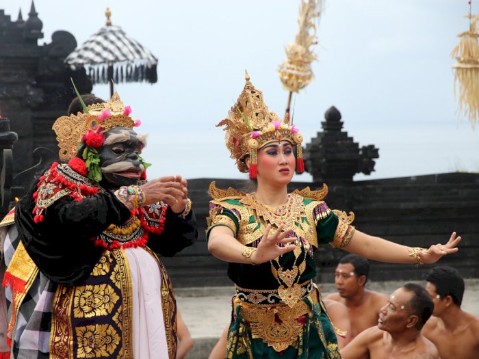 Cuma Ada di Indonesia, 3 Tradisi Unik Ini Selalu Jadi Magnet Bagi Wisatawan