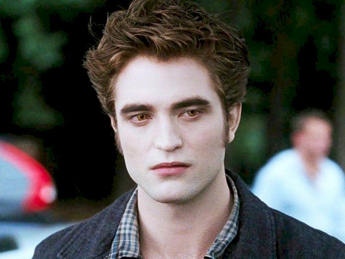 Robert Pattinson Ngaku Sewaktu Main Film 'Twiligth' Pengen Tampil Emo Banget!