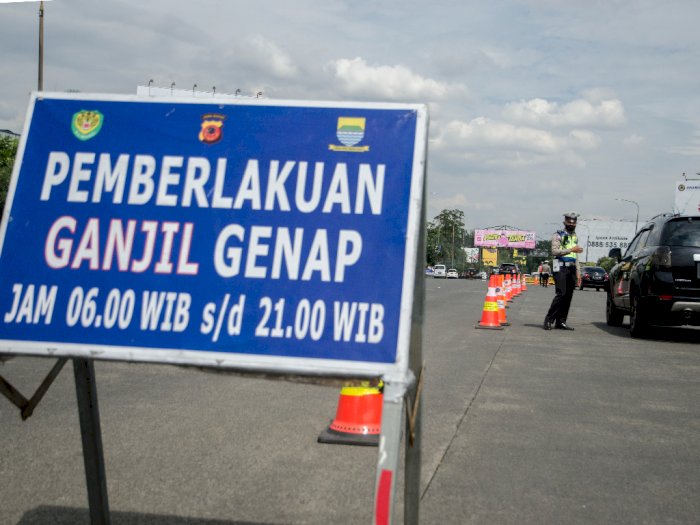 Mulai Besok, Nakes Pakai Mobil Pribadi Bebas Ganjil Genap di Jakarta