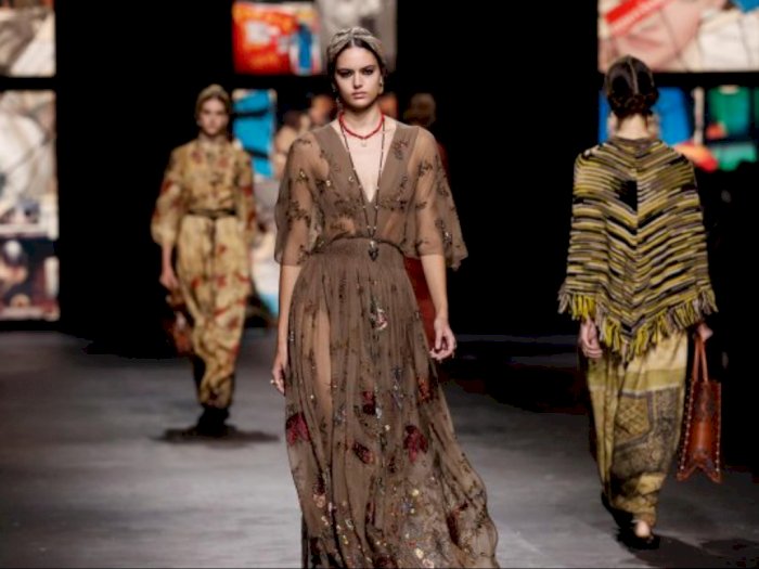 10 Merek Pakaian Indonesia Tampil di Paris Fashion Week 2022, Apa Saja?