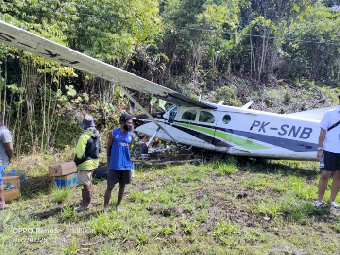 Kronologi Lengkap Pesawat Pilatus Tergelincir Hingga Tabrak Pemukiman di Papua