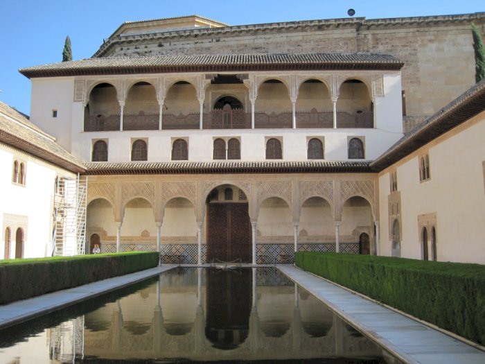 Istana Ini Lokasi Syuting Drakor Memories of the Alhambra, Menyimpan Sejarah Islam!