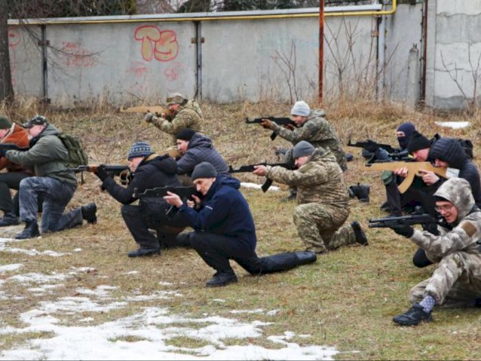 Video Petempur Ukraina Celupkan Peluru ke Lemak Babi agar Tentara Chechnya Tak Masuk Surga