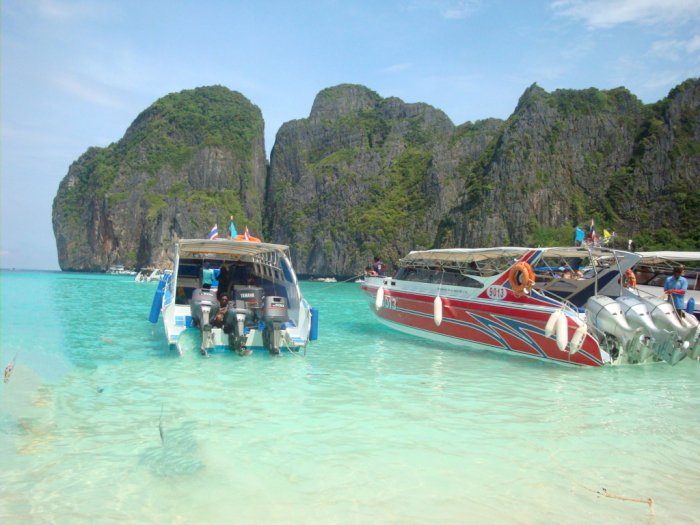 Spot Favoritnya Tangmo Nida, Ini Pantai Cantik di Thailand yang Sempat Tutup 3 Tahun