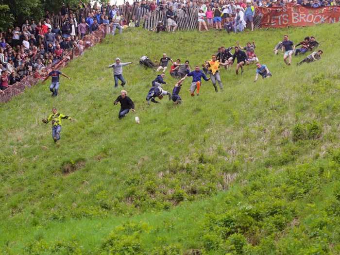 Ini 3 Festival Paling Berbahaya di Dunia, Wasit Bahkan Membawa Cambuk