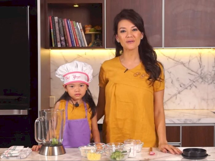 Masak Bersama Anak, Chef Farah Quinn Berbagi Resep Waffle Brokoli Keju Lezat dan Sehat