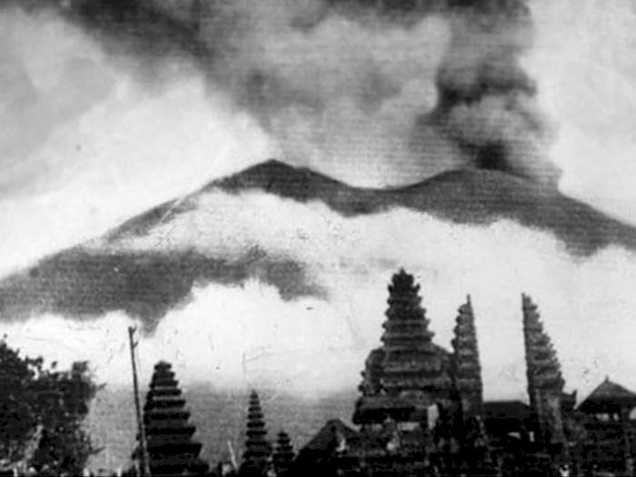 Hari Ini 59 Tahun Lalu, Erupsi Gunung Agung di Bali Menewaskan 11 Ribu Orang