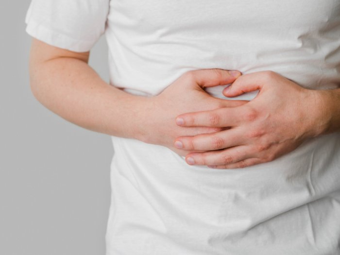 Penyakit Refluks Gastroesofagus (GERD): Penyebab, Gejala, dan Cara Mengobati