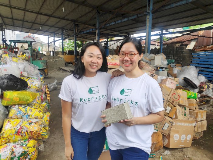 Keren! Dua Wanita Ini Sukses Bisnis Bahan Bangunan, Lulus Uji Laboratorium Singapura 