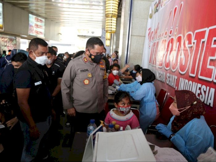 Tinjau Gerai Vaksin di DKI, Kapolda Metro: Kami Ingin Warga Sehat Sambut Ramadhan