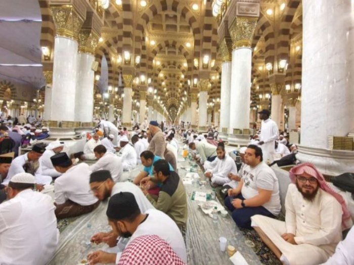 Ungkap Suasana Terkini Masjid Nabawi, Ketua MUI Curhat Tengah Nikmati Ramadhan yang Syahdu
