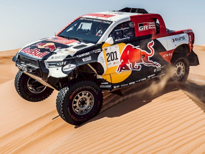 Toyota Gazoo Racing, Pakai Hilux GR Buat Menangkan Qatar International Baja 2022