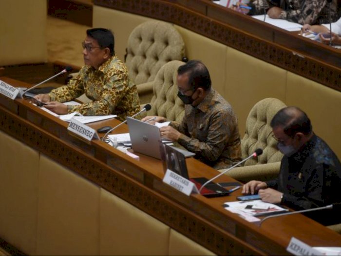 PKS ke Seskab: Jangan Ada Anggaran untuk Jabatan Presiden 3 Periode!