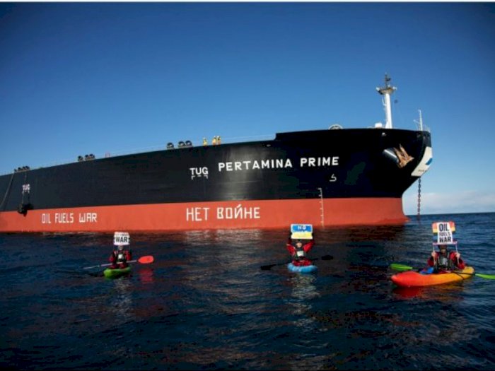 Kapal Pertamina yang Dicegat Aktivis Greenpeace Terdaftar dan Berbendera Singapura