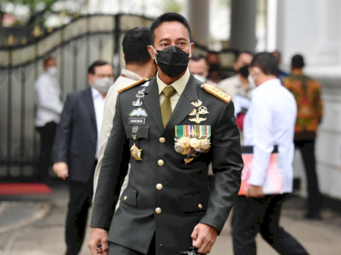Spanduk Bergambar Panglima TNI Andika Perkasa Pakai Kaus PKI Akhirnya Dicopot