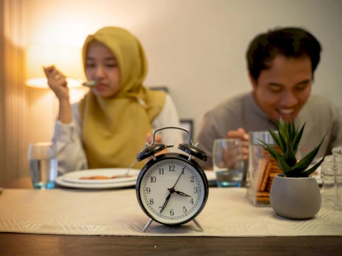 WHO Ungkap Waktu Terbaik untuk Makan Sahur, Lebih Cepat atau Mepet Imsak?