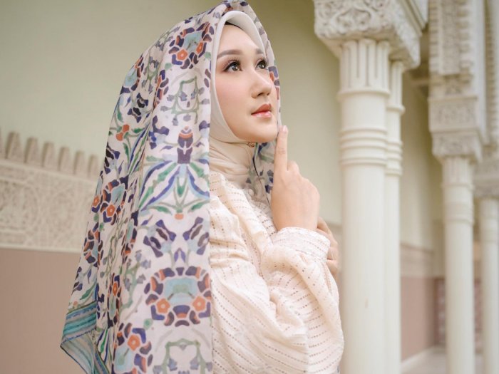 Sosok Dian Pelangi, Muslimah yang Menginspirasi Lewat Bisnis Fashion Hijab