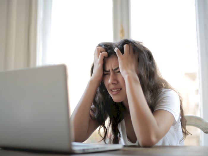 Dampak Stres di Tempat Kerja yang Bisa Berpengaruh ke Paru-Paru hingga Rambut
