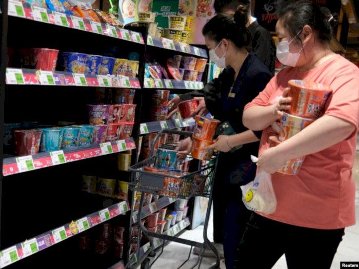 COVID-19 di China Semakin Ganas, Warga Beijing Timbun Makanan, Marah karena Lockdown Terus