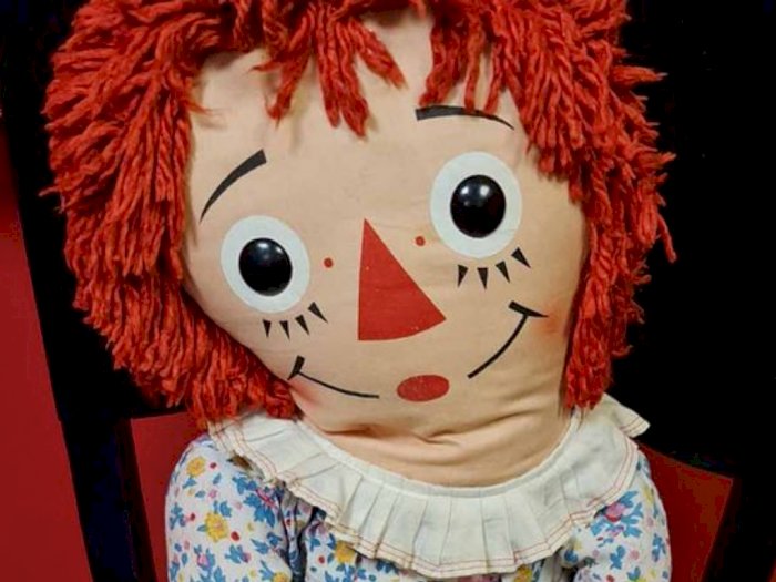 Misteri Teror Boneka Kembaran Annabelle, Berawal dari Hadiah hingga Berujuang Ancaman Mati