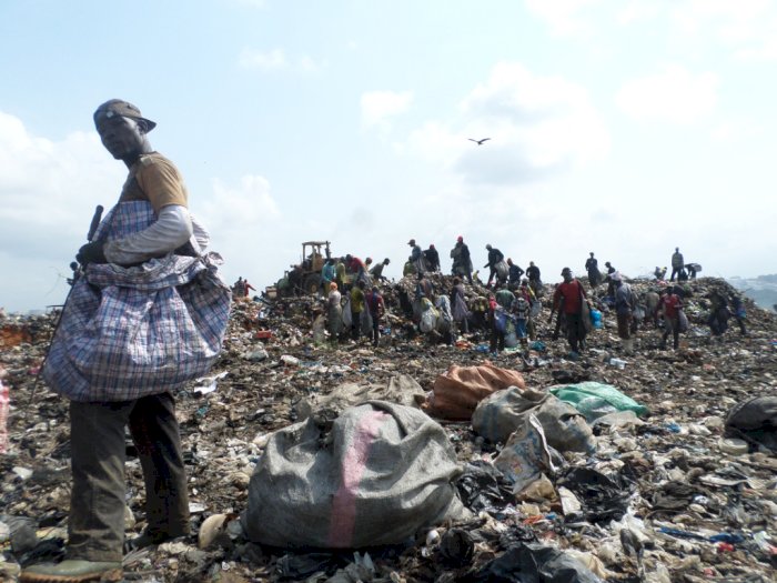 Kisah Krisis Kesehatan dari Tempat Pembuangan Limbah Beracun di Pantai Gading