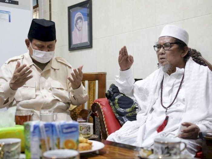 Meski Tak Bahas Politik, Prabowo Didoakan Jadi Presiden saat Kunjungi Ponpes di Jawa Timur
