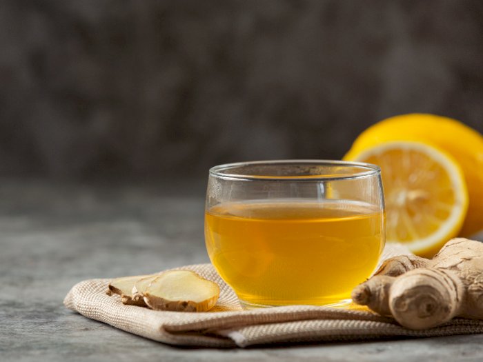 Bakar Lemak Perut Usai Santap Sajian Lebaran dengan Madu Lemon yang Menyegarkan