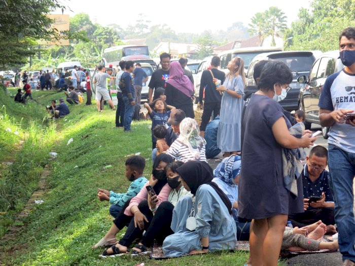 Potret Perjuangan Wisatawan Ingin Wisata ke Puncak Bogor, Rela Leha-leha di Jalan 