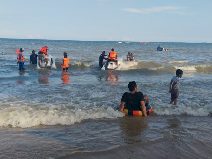 Dipadati Ribuan Orang, Ini Daya Tarik Pantai di Kota Penyangga IKN
