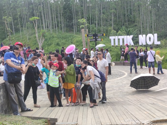 Libur Lebaran 3 Ribu Warga Datang ke Titik Nol Ibu Kota Negara Ingin Foto-foto
