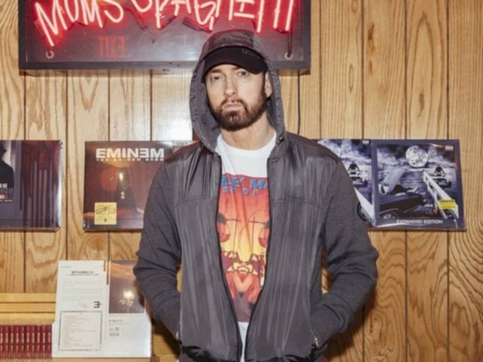 Kerasnya Musik Hip-Hop Eminem Mirip dengan Metal, Sampai Masuk Rock & Roll Hall of Frame!