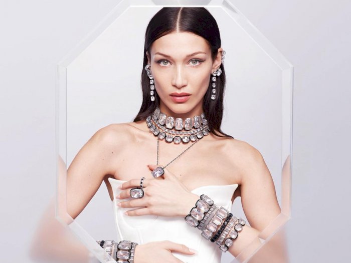 Bella Hadid Haram Jadi Brand Ambassador Perhiasan Mewah Dunia, Penyebabnya Tak Disangka!