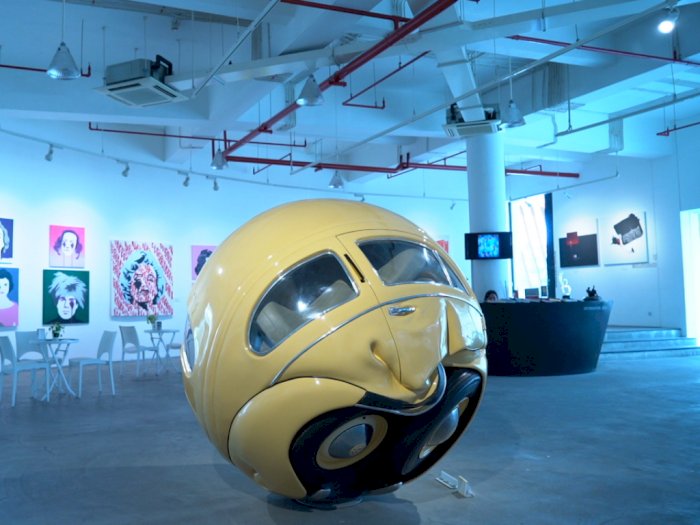 Seniman Indonesia Sulap VW Beetle jadi Bola Raksasa, Harganya Bikin Shock!