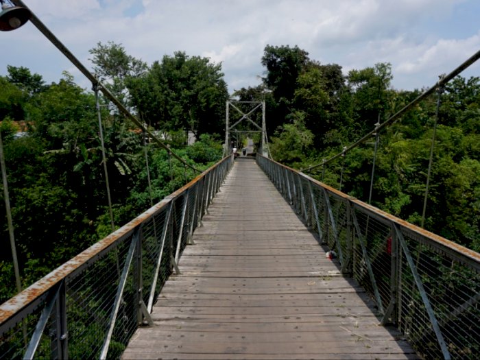 Waw! Lebih dari Setengah Abad, Jembatan Gantung Ini Bertahan Sepanjang Zaman