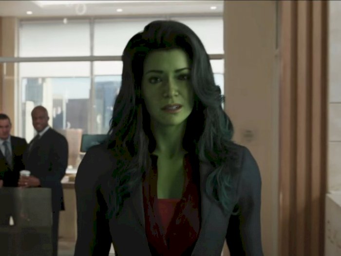 Trailer She-Hulk Dirilis jadi Trending, Adegan Pria Botak Digendong Jadi Sorotan