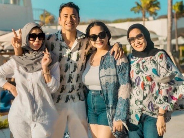 Mimi Bayuh Sering Ikut Raffi Ahmad dan Keluarga Kumpul Bikin Netizen Curiga: Nempel Mulu
