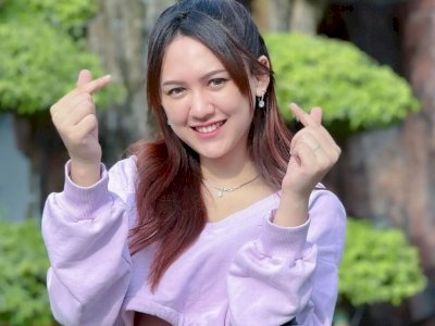 Happy Asmara Dipuji Netizen Pose Mangap Pegang Pinggang: Cantik-cantik Kena Encok